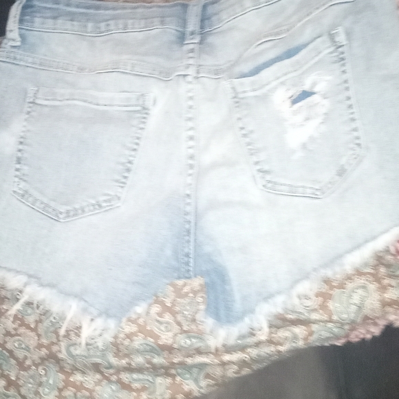 Justus brand size medium woman jean shorts - Picture 5 of 5